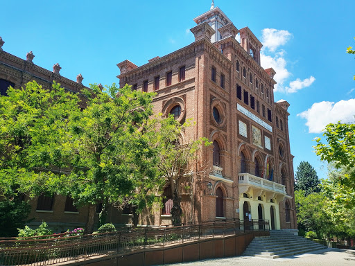 Colegio San Ramón y San Antonio