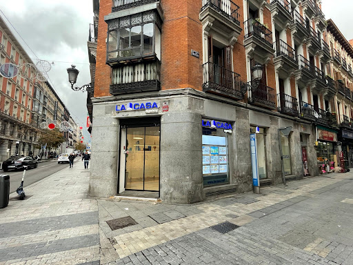 Agencia Inmobiliaria en Antón Martín-Huertas-Cortes, Madrid La Casa Agency
