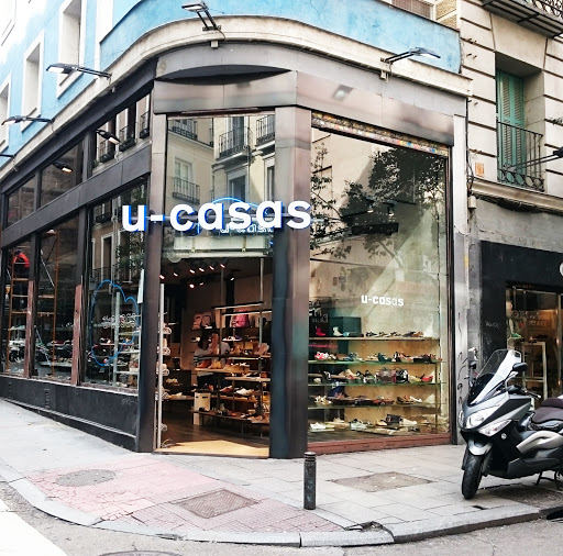 Tienda de zapatos U-CASAS